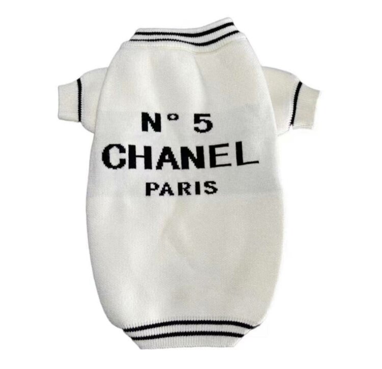 Свитер "Chanel №5"