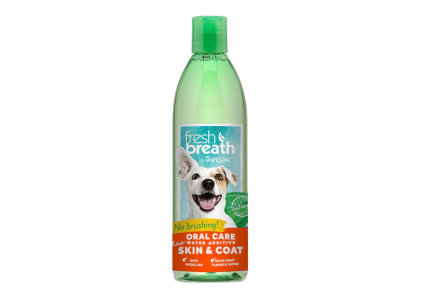 Добавка в воду TropiClean Oral Care Water Additive Skin & Coat с Омега 3 и Омега 6 для собак и кошек, 473 мл 